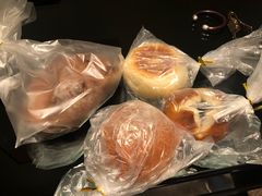 -沁屋面包店(人民东路店)