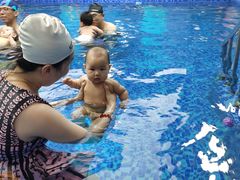 -Swim斯卫姆国际儿童游泳中心(红博中央公园店)