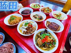 -蓝田九大碗民俗食府(蓝田店)