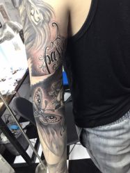 -Black Tattoo Studio