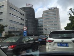 -上海长海医院-地下停车场