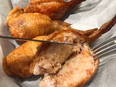 鲜虾胶酿脆皮鸡翅-港丽餐厅(杭大店)