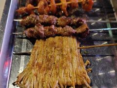 -土灶台东北大块肉烧烤(风景城邦店)