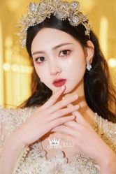 点击看大图 -艾拉·女王婚纱礼服馆