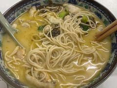 -明呈黄鱼面馆(斜土路店)