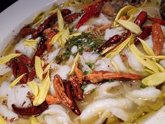 老坛子酸菜鱼（鲈鱼3-4人份）-太二酸菜鱼(广州IFC国金天地店)