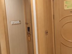 -维也纳酒店(成都春熙路李家沱地铁站店)