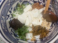 -蜗牛小馆醉乡民谣云南菜(惠新西里店)