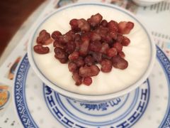 红豆双皮奶-广信牛奶甜品世家(台东店)