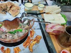-香香腊排骨.野生菌火塘总店(束河店)
