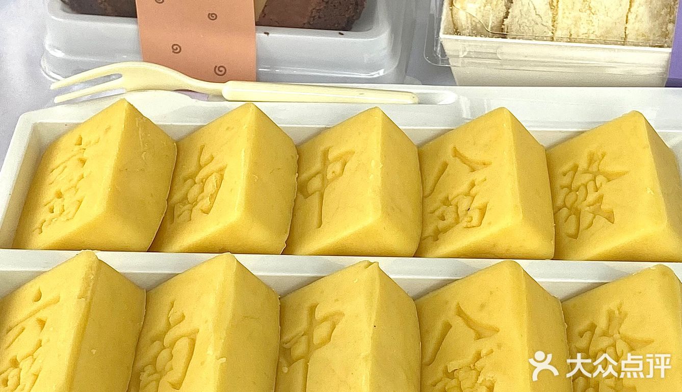谁能拒绝巧克力味的梦龙奶冻卷啊