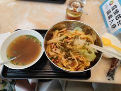 -卓雅桂林米粉