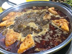 拼锅-老红桥炸灌肠牛肚锅烧烤(定福庄店)