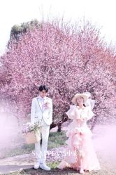 -雪中彩影婚纱摄影·微光艺术中心