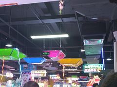 -直通车欢聚中心(崇州万达店)