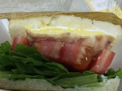 培根鸡蛋三明治-TOUCH泰奇(金桥长岛路店)