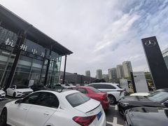 -杭州中升之星奔驰4S店(滨江店)