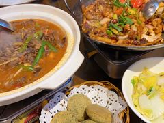 -富正毅三下锅·湘西韵味(天门山索道店)