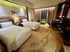 -成都保利公园皇冠假日酒店(熊猫基地店)