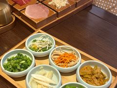-银米·云南传统过桥米线(双廊黑金冠店)