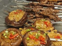 -三个大叔烤羊肉串·炭炉砂锅菜(西三旗店)