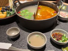 -三出山火锅(南京万象天地店)