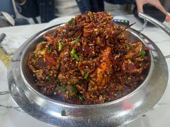 -凤凰路何眼镜香辣蟹(花果园店)