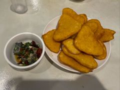 炸窝头配臭豆腐-玫瑰红烤羊排(北新桥三条店)