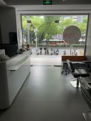 -首脑美发沙龙