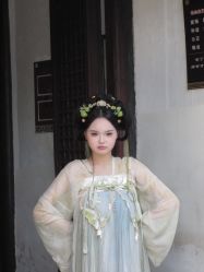 -一揽芳华汉服旗袍体验馆(拙政园店)
