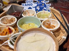 -包整·丝娃娃(甲秀楼景观店)