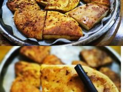 烧饼-老东镇啤酒屋海鲜加工·蒸汽海鲜·海鲜烧烤(台东店)