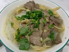 -犇逸·乐山跷脚牛肉·四川现炒(览海店)