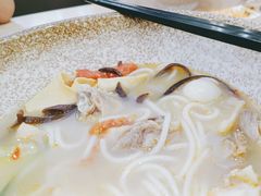 -蒙自源米线大王(普宁广场店)