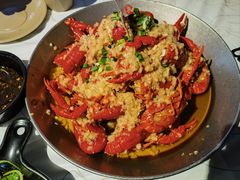 -巴厘龙虾·榜首油焖大虾(音乐学院·沿江酒馆店)