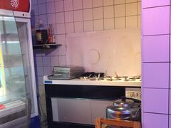 -钢管厂五区小郡肝串串香火锅(人民广场店)
