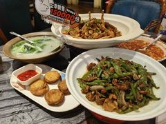 农家小炒肉-情妹耙泥鳅·江湖川菜(科华店)