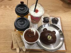-LINE FRIENDS Garosu-gil Flagship Store