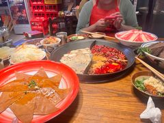 -萍姐火锅·公路夜市(武汉首店)