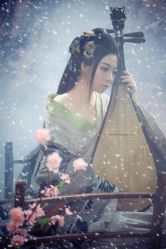 虞姬-九月鹰飞汉服摄影工作室
