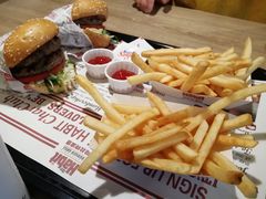 -The Habit Burger Grill 哈比特汉堡(复兴soho店)