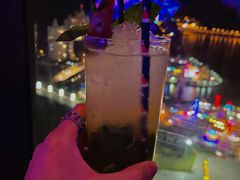 -大连君悦酒店 · VIVA(星海广场店)