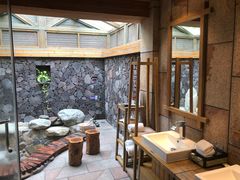 -水底山庄园温泉