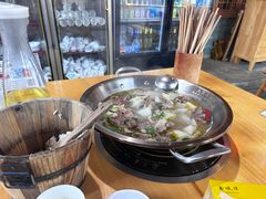 -大众跷脚牛肉馆·非遗传承单位(峨眉山店)