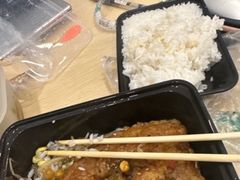 -鲲少爷烤鱼饭.螺蛳粉·清真(爱琴海店)