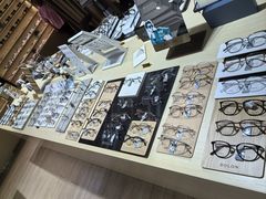 -鲸渝眼镜·浅目视光(春熙路店)