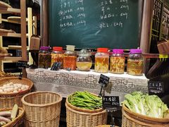 -老湖南民间菜·牛肉十八炒(花都店)
