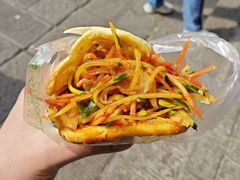 锅盔夹拱嘴-刘氏方酥锅盔(古城总店)