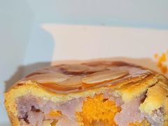 芋泥蛋黄酥-鲍师傅糕点(五角场店)