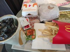 -麦当劳(滨河路DT店)